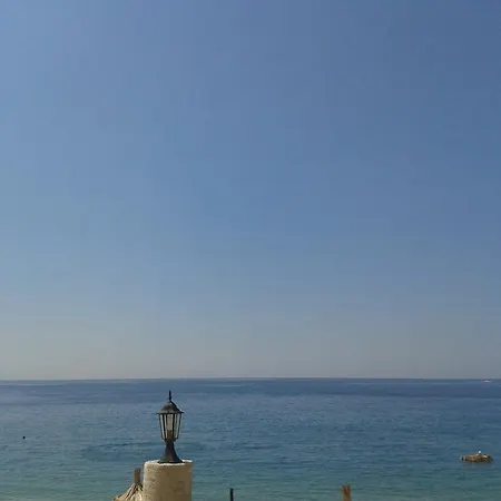 Magic Ionian & Guest house Himare