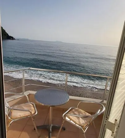 Magic Ionian & 4* Himare