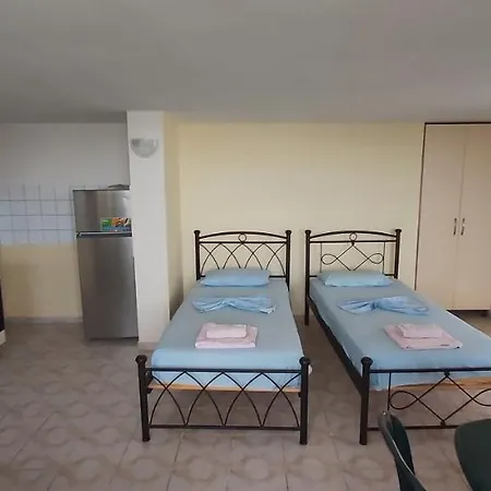 Magic Ionian & Guest house Himare