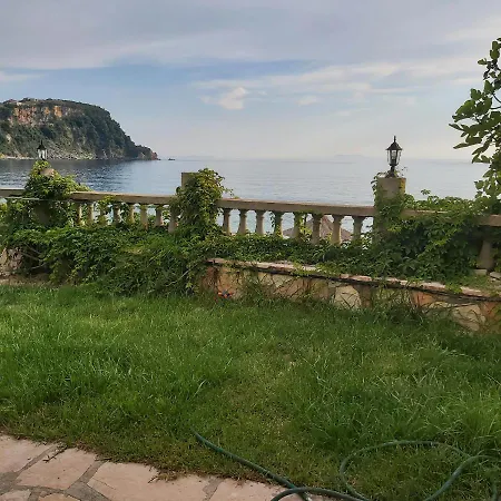 Guest house Magic Ionian & Himare