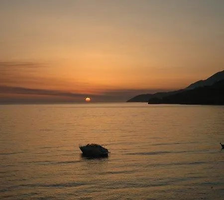 Magic Ionian & 4* הימארה