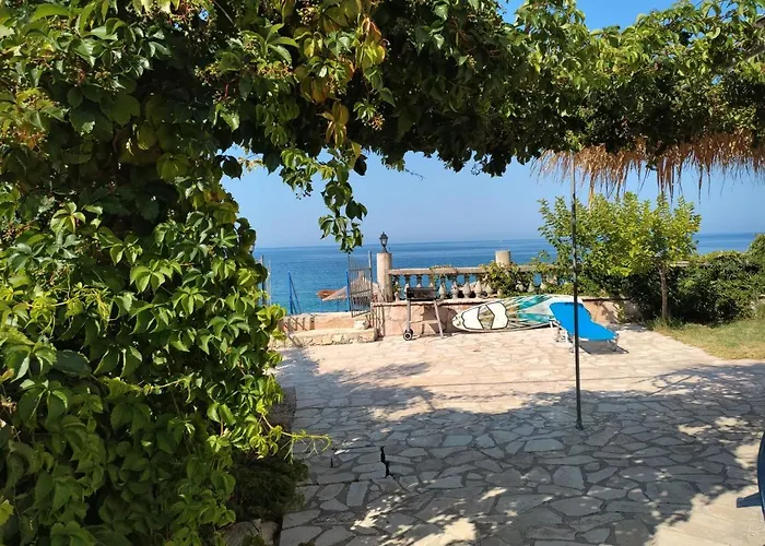 Guest house Magic Ionian & Himare