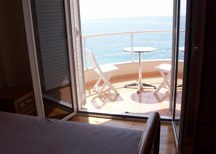 Magic Ionian & Guest house