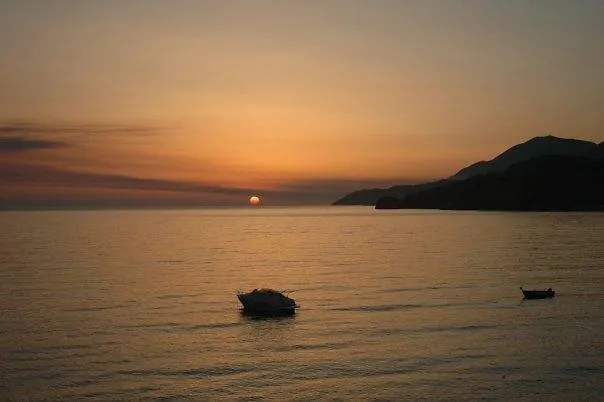 Magic Ionian & 4* Himare