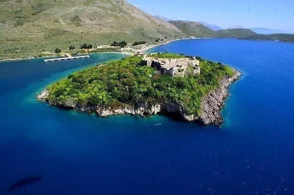 Magic Ionian & Guest house