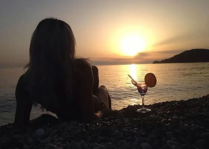 Magic Ionian & 4* Himare